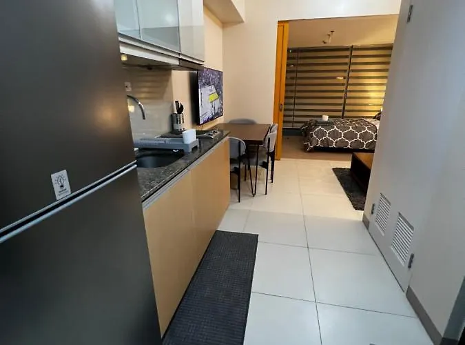 1 Bedroom Uptown Bgc Across Uptown Mall